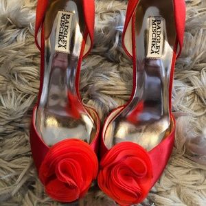 Badgley Mischka Amaze Silk Ruffle Heel